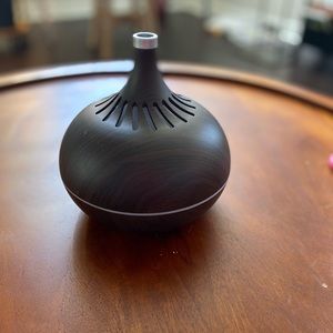 Smart aromatherapy diffuser